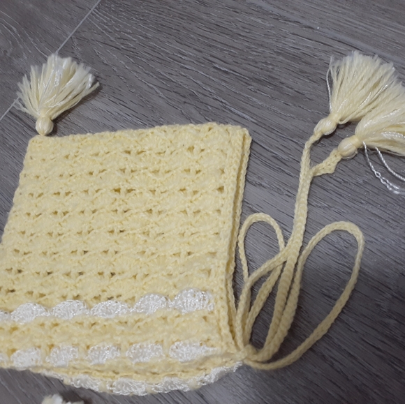 Vintage 80's Infant Sweater Set Booties Hat - Picture 2 of 8